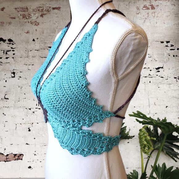 Handmade Crochet Butterfly Crop Top ‎ – Green & dark gray – Festival Fit - Picture 4 of 6